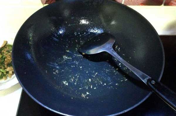 电热锅食物残渣危害大